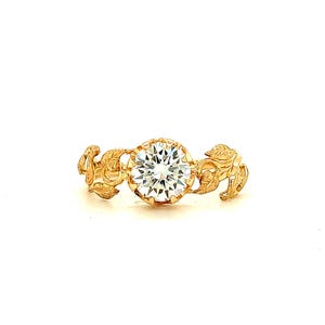 Leaf Whisper – Handmade Ethical Engagement Ring with  Round Lab Diamond in 14K Gold, Unique Leaf Design, Lab Diamond Nature Engagement Ring
