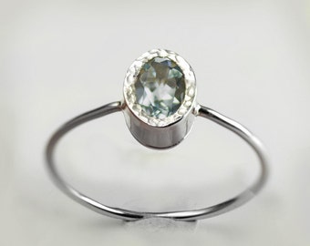 Anillo de compromiso de aguamarina en oro blanco sólido de 14k, anillo de compromiso de piedras preciosas naturales, anillo de compromiso elegante, regalo de aniversario para ella