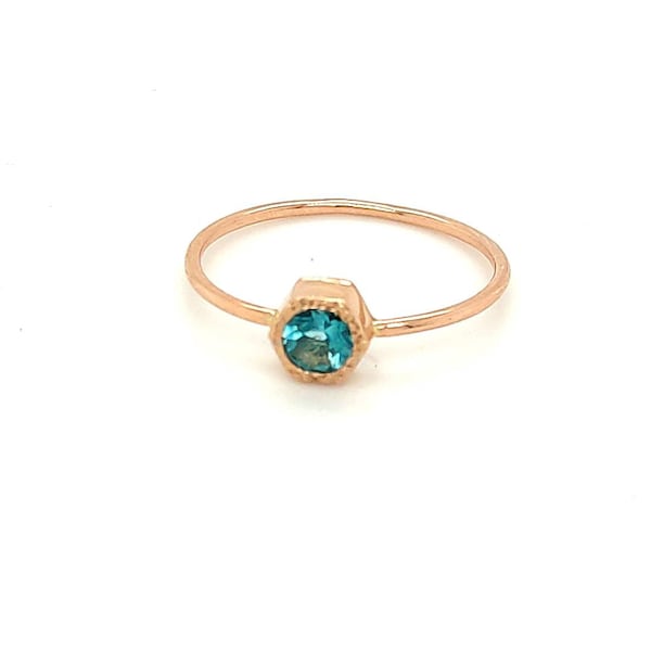 Blauer Apatit Ring, 14 k Gold Ring, blauer Edelstein Verlobungsring, Geburtstagsgeschenk, zierliche Ring, Geschenk für Mama