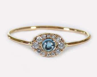 Anello di fidanzamento Halo, Anello di topazio blu e diamante, Anello di pietra preziosa blu, gioielli RoseGold, Anello di fidanzamento con topazio naturale, Anello d'oro fatto a mano