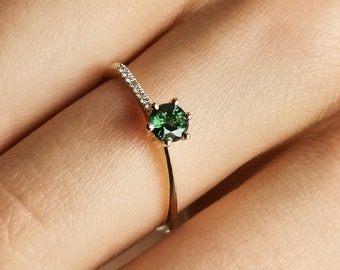 Green Sapphire Ring Engagement- Green Sapphire Diamond Ring- Unieke verlovingsring- Diamond Accent -14K, 18K Gold- Eigentijdse sieraden