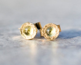 Pendientes de peridoto redondo verde: amarillo sólido de 14 k, blanco, oro rosa, pendientes de peridoto, piedra de nacimiento de agosto, regalo para mamá, hermana