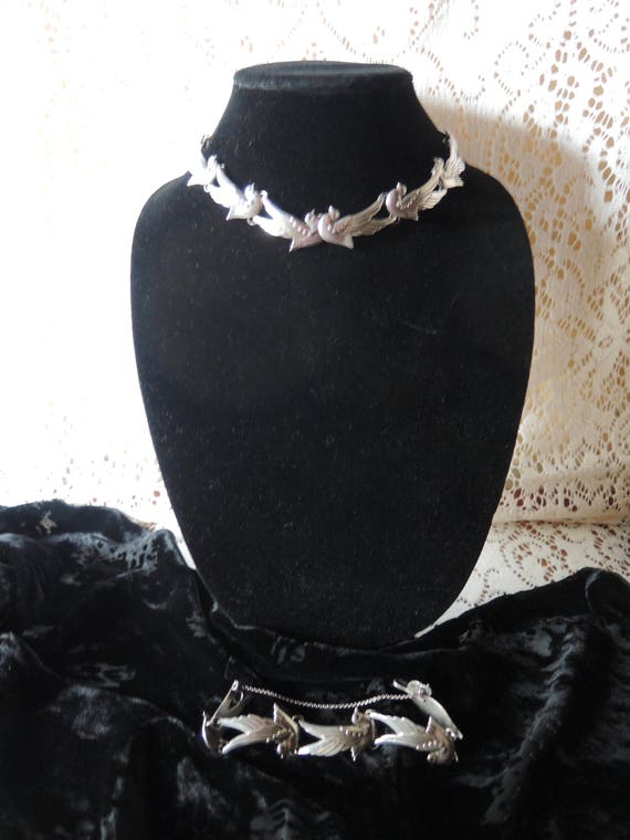 Three Piece Los Castillo Bird Set