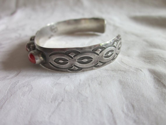 An Alluring Native American Cuff - image 4