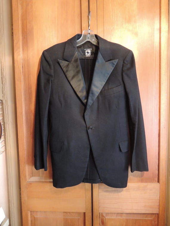 A Jazz Age Tuxedo Jacket - image 3