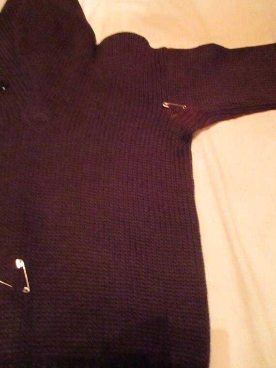 A collared Sweater - image 2