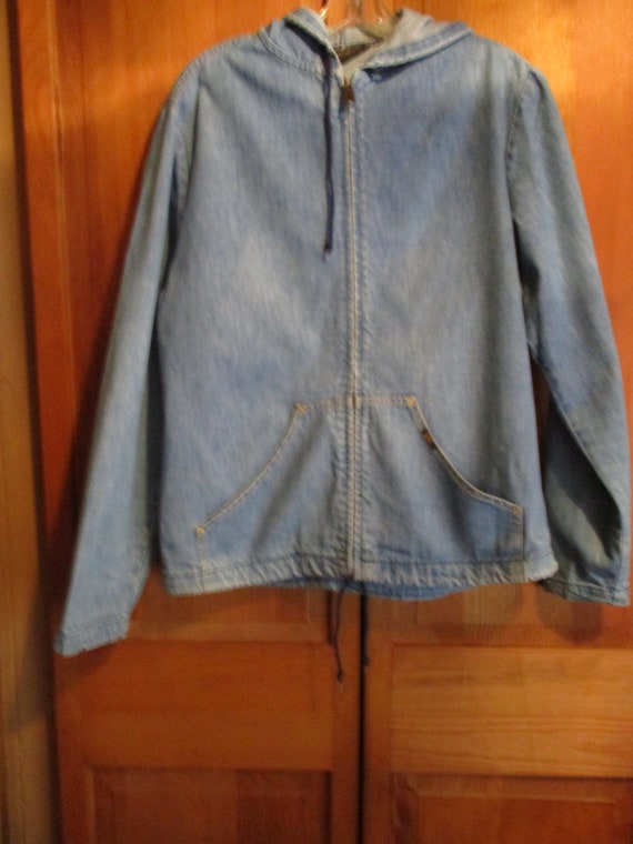 A zippered LEE Jacket - image 1