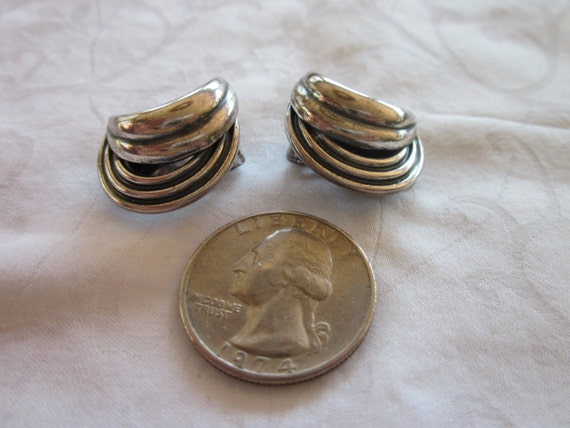 Vintage Clip Earrings - image 1