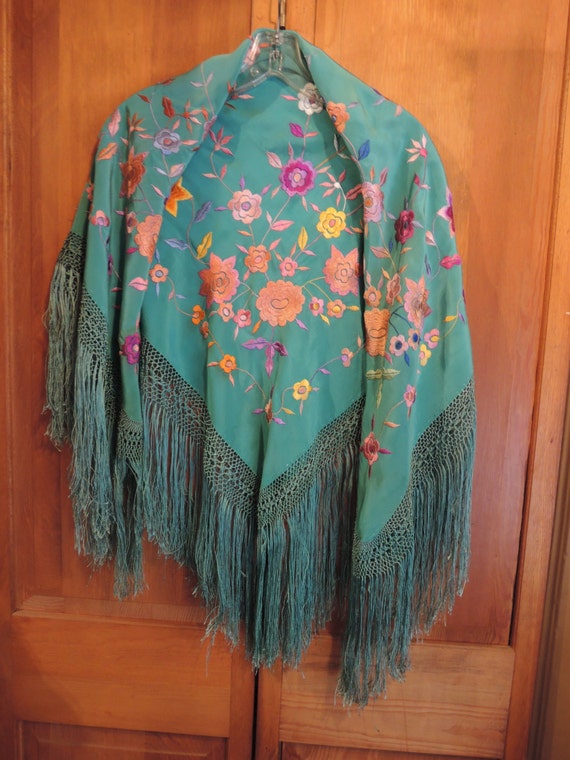 Embroidered Vintage Shawl