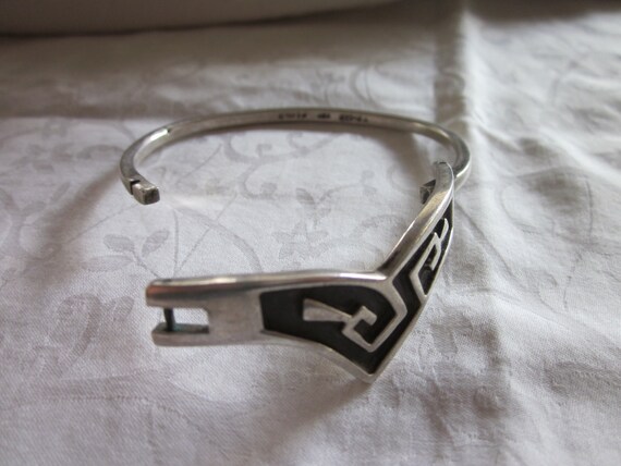Mexican Hinged Silver Bracelet - image 3