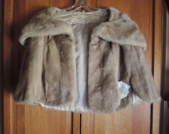 AN Elegant Mink Shawl