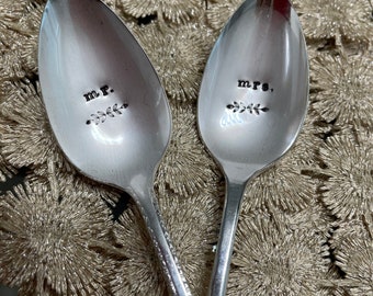 Iced teaspoons, Long iced teaspoon with mr and mrs, cake spoons.