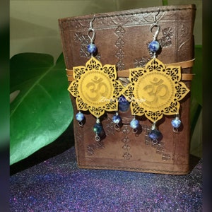 Sensual Swarovski and Sodalite Om mandala earrings, in 999 fine silver and laser etched wood!