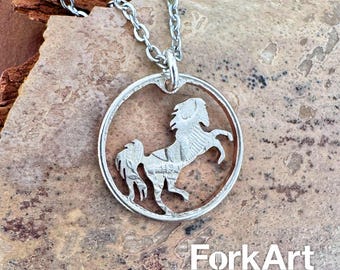 Colgante de moneda de caballo