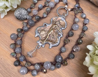 Goddess Pendant Necklace/Grey Crystal Quartz, Labradorite, Crystal/Crochet Necklace/Aphrodite Jewelry