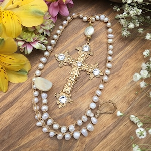 Cross Pendant/Cultured Pearl Jewelry/Religious Jewelry/Tiny Pearl Choker Necklace/Pearl Necklace for Women
