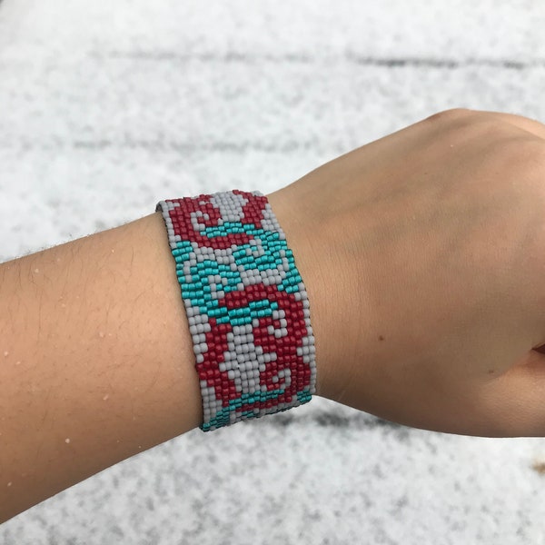 Bracelet d'amour rouge vif, turquoise opaque et gris clair : bracelet tissé, fait main et perlé