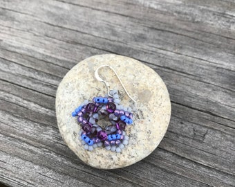 Light Grey, Purple, and Periwinkle Flower Earrings: woven, handmade, beaded earrings