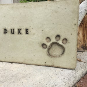 Personalized pet memorial/pet memorial stone/ pet marker/pet garden stone