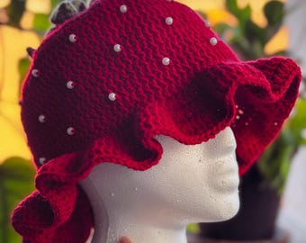 Strawberry Crochet Bucket Hat with Pearls – Handmade Kawaii Cottagecore Hat