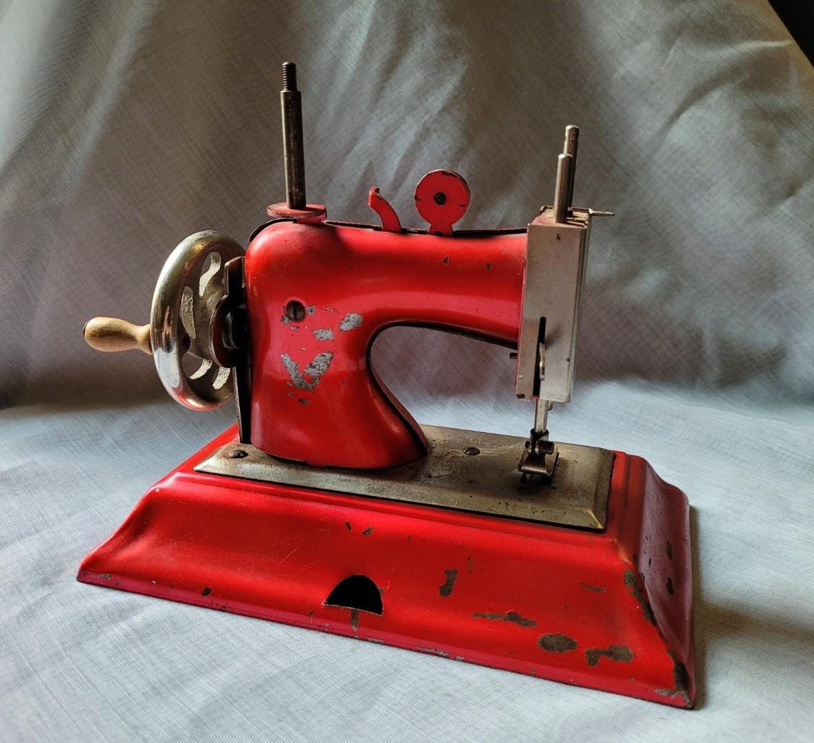 Vintage Casige Child's Hand Crank Red Sewing Machine British Zone