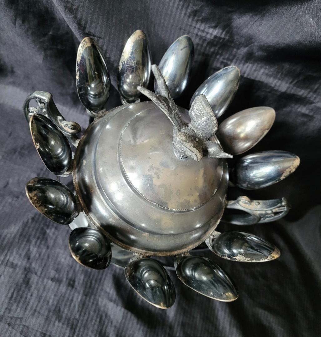 Antique New Amsterdam Silver Company Quadruple Plate Bird