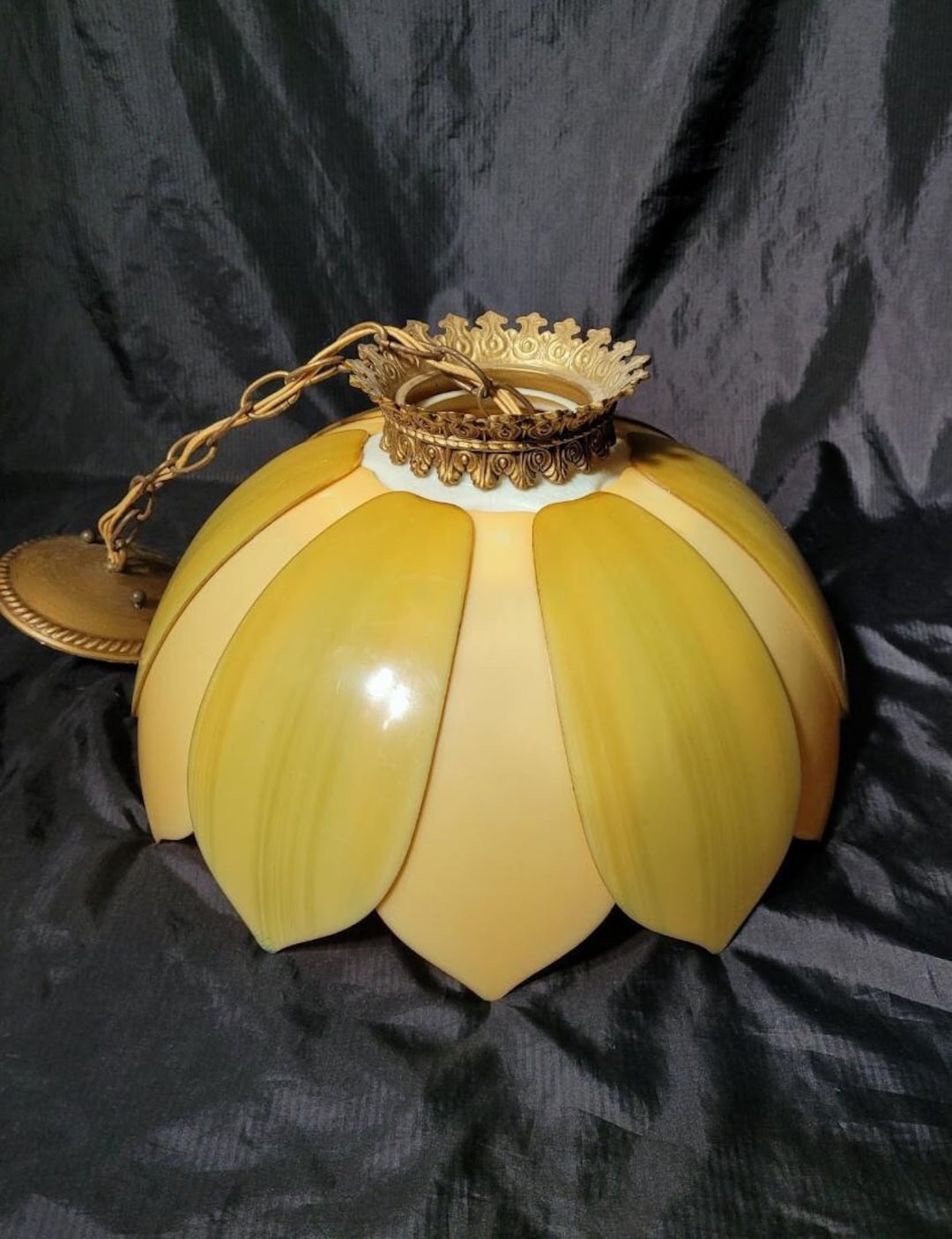 MCM Floral Petal Pendant Light Acrylic Hanging Ceiling Chain Lamp Shade