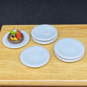 5 Miniature Plate,Miniature Tray,Miniature Ceramic Plate,Miniature Ceramic Tray Miniature food,Doll&#39;s House plate,Dolls House Tray,DIY