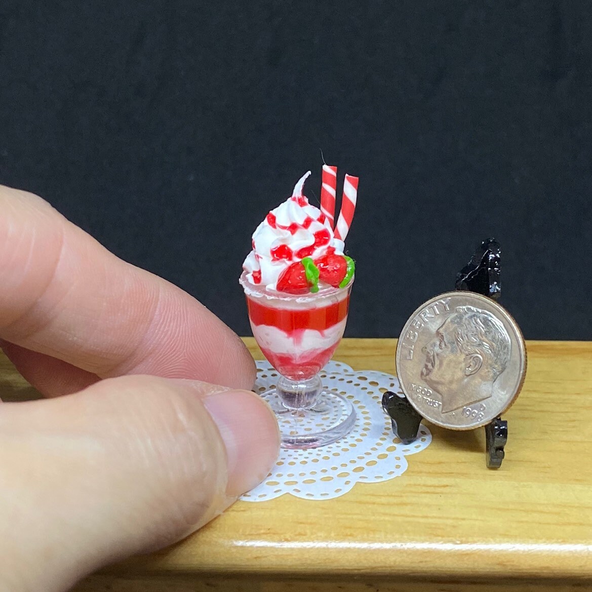 ミニチュアストロベリーアイスクリーム、ミニチュアスイーツ