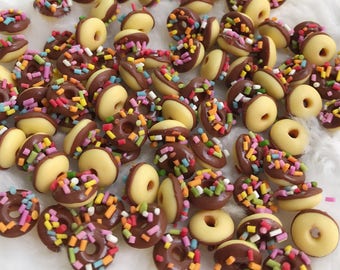 8 pcs. Miniature Doughnut,Miniature Cake Miniature Bakery,Miniature Sweet,Dollhouse Chocolate Doughnuts,Miniature food,Sweet Deco,Chocolate