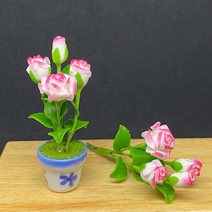 Miniature Flower,Miniature White Rose,Dollhouse Flower,Miniature Garden,Dollhouse Rose,White Rose,Flower Bouquet,Miniature Rose Bouquet