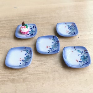 5 Pcs. Miniature plate,mini ceramic plate,miniature food plate,cake plate,small plate,dollhouse plate,dollhouse ceramic plate,DIY,Dollhouse