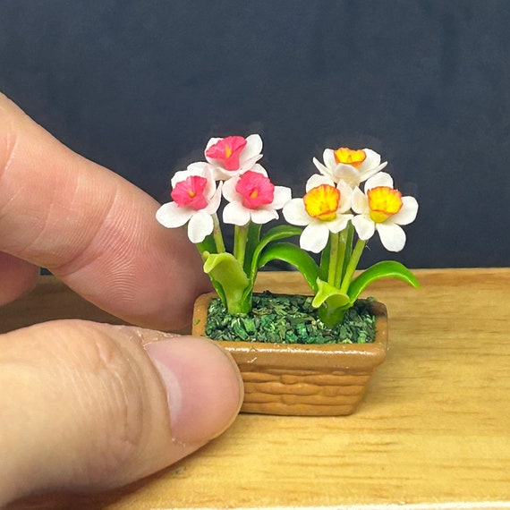 サイズSSミニチュア粘土花植木鉢、ミニチュア花、ドールハウスの花