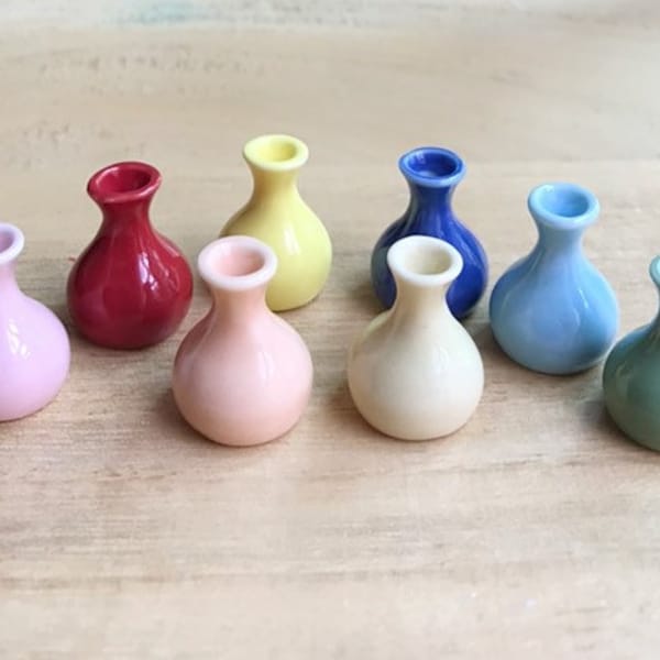 Miniature Vase,Miniature Ceramic Vase,Dolls House decoration,Dolls and miniature,Small vase,Miniature flower vase,miniature accessories,DIY