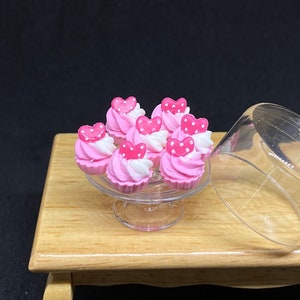 8 Stk.Miniatur Erdbeertorte, Miniatur Kuchen, Miniatur Bäckerei, Miniatur Süßigkeiten, Puppenhaus Kuchen, Miniatur Erdbeere