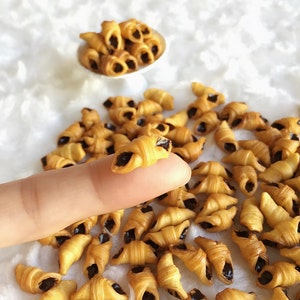 Miniature Chocolate Bread,Miniature Bakery,Dolls house Bakery,Miniature food,Miniature bread,Dolls house food,Miniature jewelry,miniatures