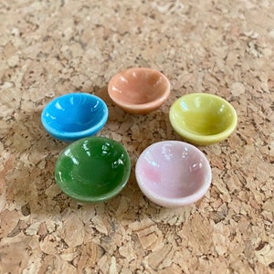 Mix 5 Pcs Miniatue plate,mini ceramic plate,miniature food plate,cake plate,small plate,dollhouse plate,dollhouse miniature plate