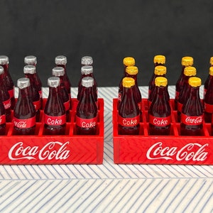 Miniature Coca Cola 12 Flasche mit Tablett, Miniatur Cola, Puppen und Miniatur, Miniatur Cola Flasche, Puppenhaus Cola,Cocacola,Coke