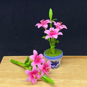 Miniature Flower,Miniature Lily,Dollhouse Flower,Miniature Garden,Dollhouse Lily,Flower Clay,Lily Flower,Mini Flower