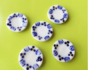 5 Keramik Teller,Miniatur Teller,Essen Teller,kleiner Teller,Puppenhaus Teller,Puppenhaus Miniatur Teller,Miniatur Tablett