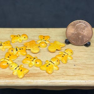 10Pcs.Miniature Bread,Miniature Bakery,Handmade Bread,Dolls House bakery,Dolls house bread,Miniature bakery,polymer clay bread,Miniature