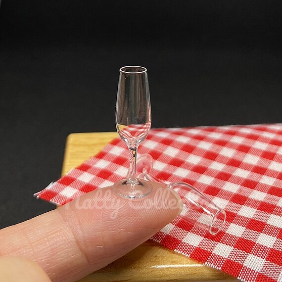 acrylic tumblers girls crafts It's A Girls' Trip