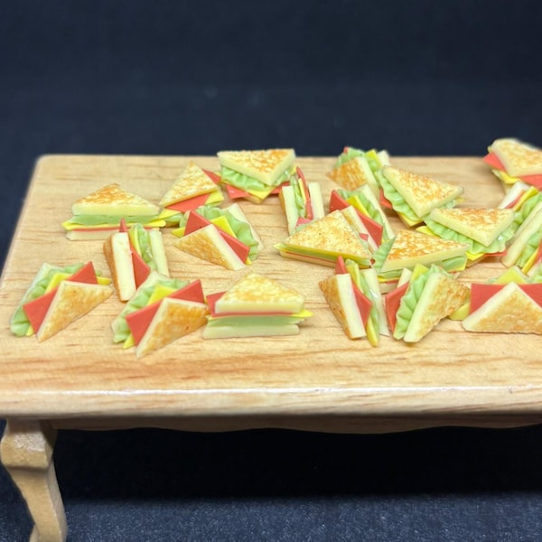 8  pcs.Miniature Sandwiches,Miniature Bakery,Miniature Sweet, Dolls and Miniature, Miniature Ham Sandwich,,Miniature Accessories