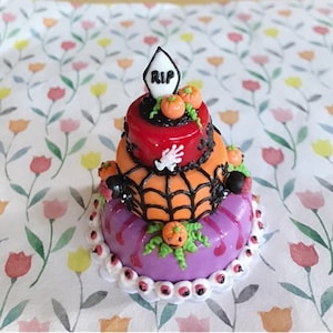Miniature 3 Tiers Halloween Cakes,Dollhouse Bakery,Cakes,Miniature Halloween,Flak food,Dollhouse Cakes,Halloween decoration
