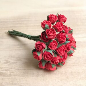 50pcs.7 mm.Miniatuur papieren bloem moerbei, papieren bloem miniatuur, mini roze bloem, papieren bloem, miniatuur roos, papieren bloem moerbei