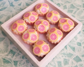 Miniature Cupcake 10 pcs.,Miniature Cake,Miniature Bakery,Miniature Sweet,Dolls house cake,Dolls and miniature,miniature jewelry