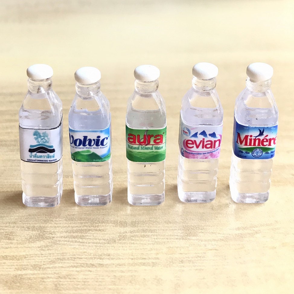 100Pcs Dollhouse Volvic Bottled Mineral Water 1:6 Miniature Drink Accessories D 