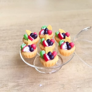 8 szt. Miniaturowa tarta owocowa z mieszanką, miniaturowe babeczki, miniaturowe ciasta owocowe, miniaturowe ciasto owocowe, miniaturowa piekarnia, miniaturowe jedzenie