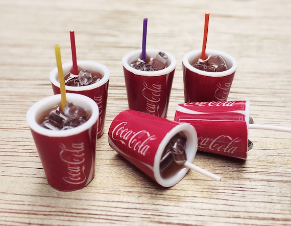 ダイエットコークミニチュア缶とストロー ダイエットコークミニチュア缶とストロー