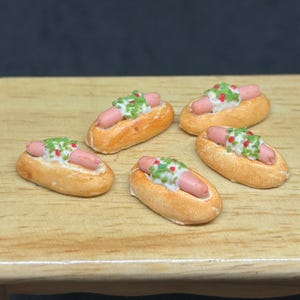 5 Pcs. Miniature Hot Dog,Miniature Sandwiches,Miniature bakery, Miniature Food, Food Lot,Miniature Bread,mini hot dog,Dollhouse hot dog